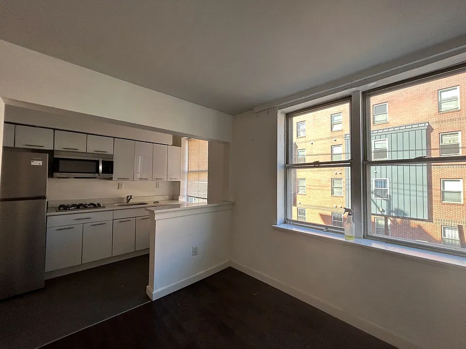 1428 W Master St.