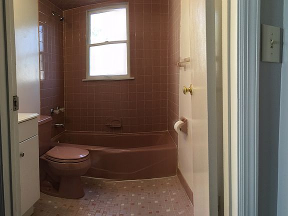 upstairs bathroom
