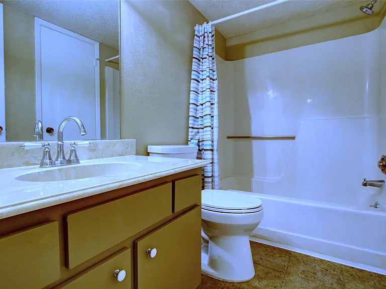 12220 Coppertree Ln — Photo 10