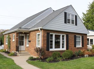 2965 N 91st St, Milwaukee, WI 53222