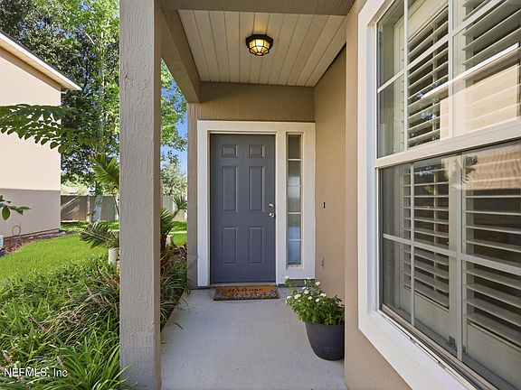 2nd image of 529 SCRUB JAY Drive