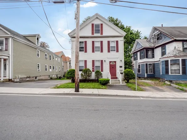 19 Nesmith St, Lowell, MA 01852