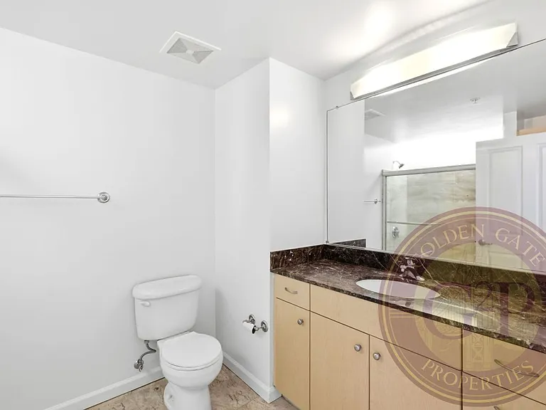 140 S Van Ness Ave #429 — Photo 22
