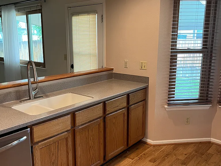 4175 E 130th Pl — Photo 11