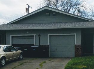 1207 Clinton Rd, Sacramento, CA 95825