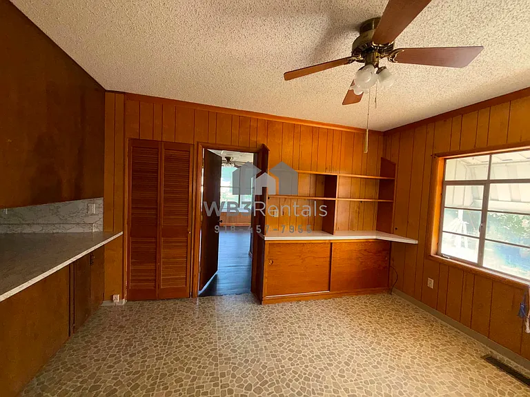 1405 Baltimore Ave — Photo 15