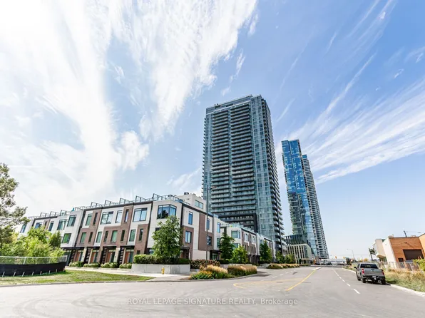 7895 Jane St #1114, Vaughan, ON L4K 0K2