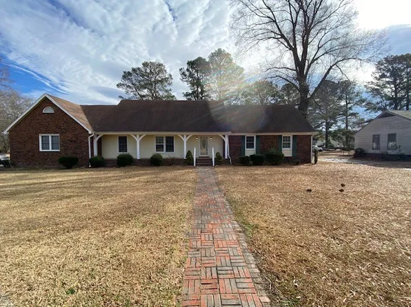 301 Pine Ridge Rd, Ahoskie, NC 27910