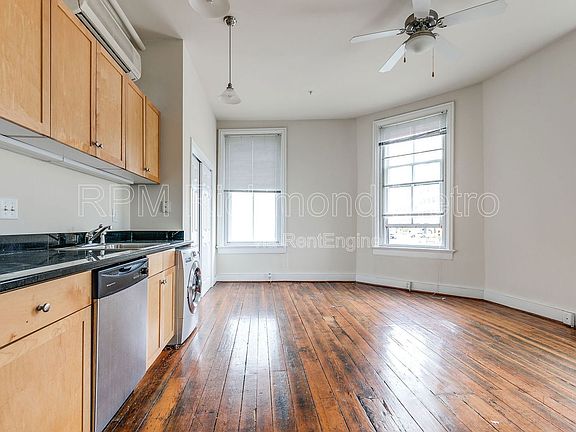 2nd image of 1321 1/2 E Main St APT 213