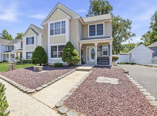 129 Hamlet Court, Toms River, NJ 08753