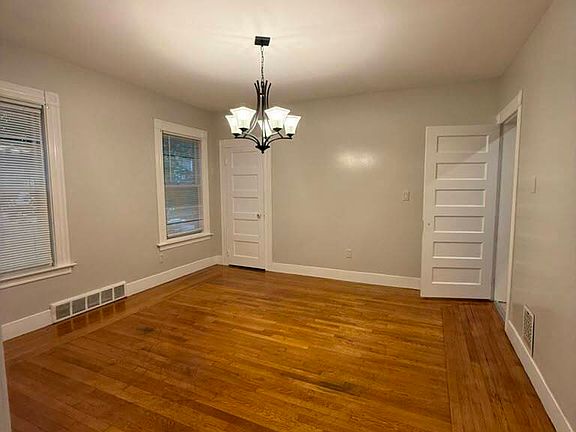5th image of 1239 Forest Rd #1