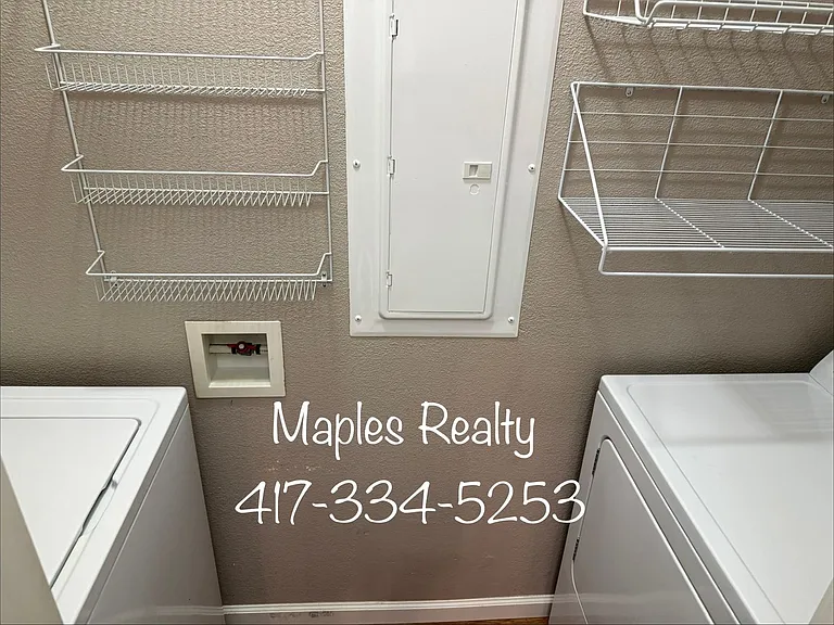 521 Van Buren Rd — Photo 6