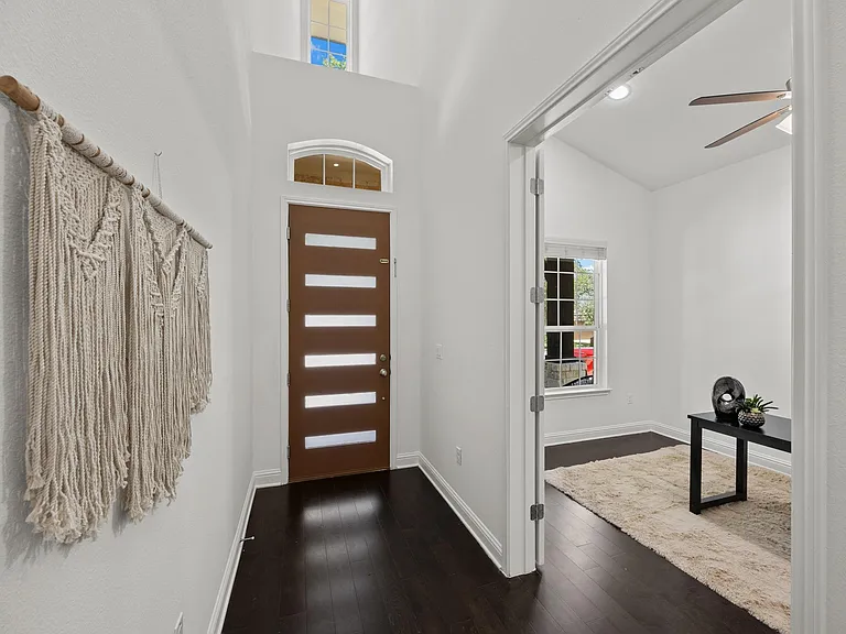 5305 Mandevilla Dr — Photo 6