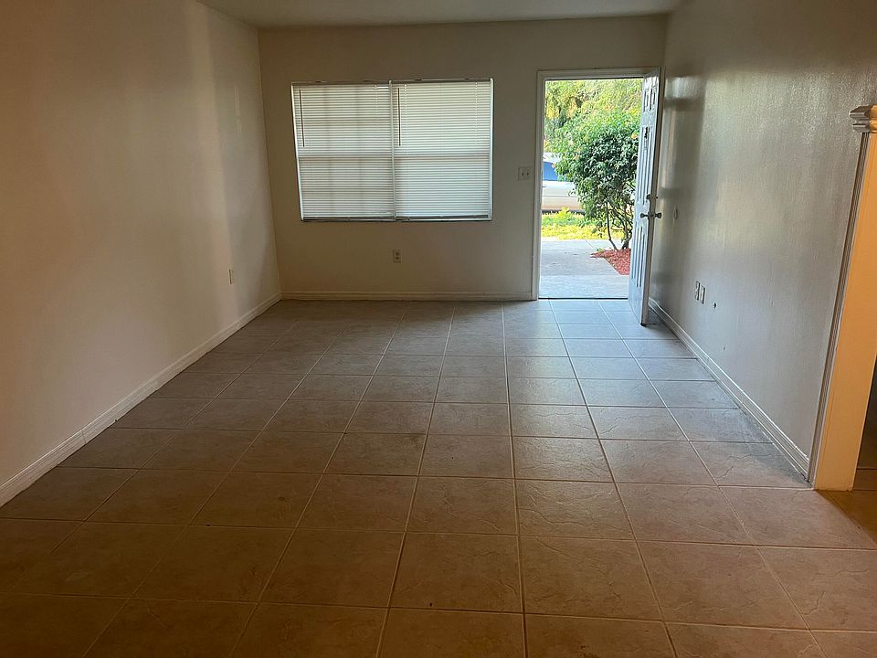 1st image of 820 SW 9th St APT 1-8