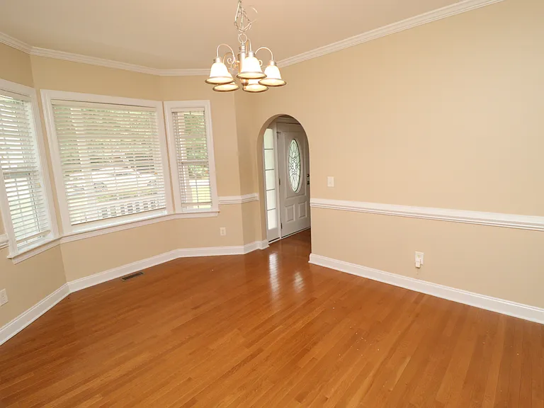 36 W Trafalgar Ct — Photo 17