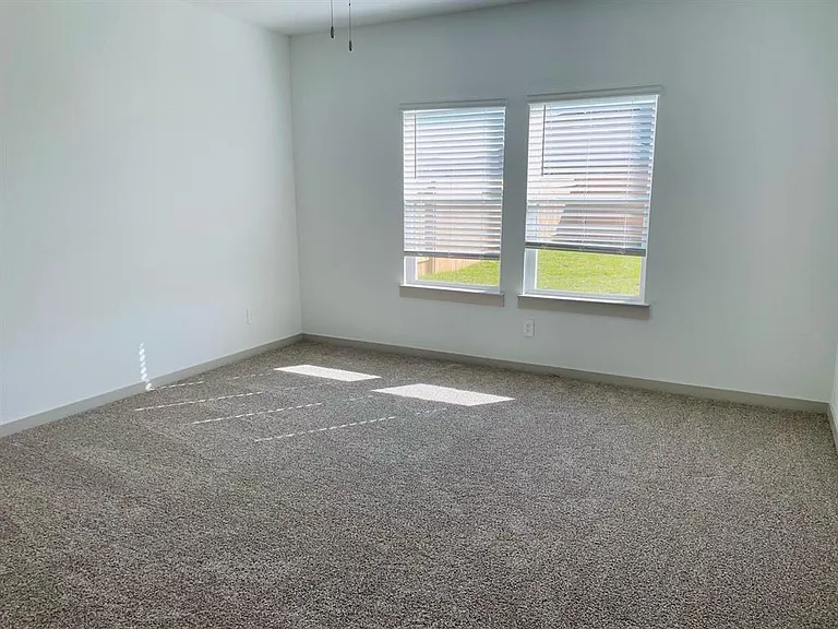 28935 Yukon River Ct — Photo 6