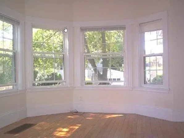 216 Norfolk St, Quincy, MA 02170