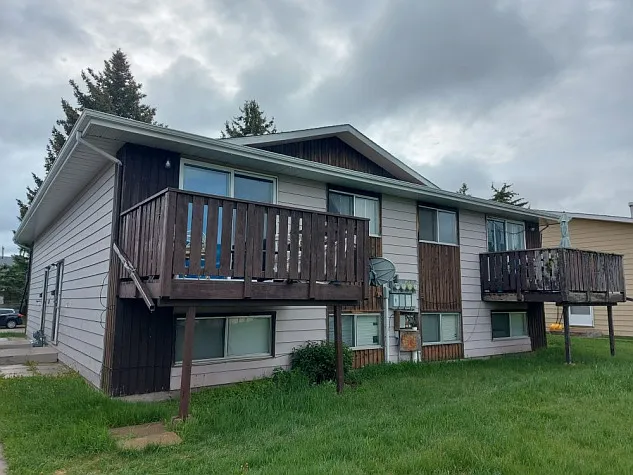 Pet Friendly 2 Bedroom Unit in Clearview Meadows! — Photo 3