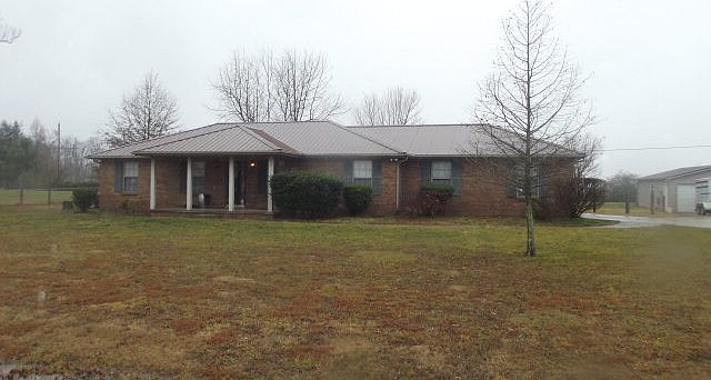 1st image of 803 Becky Dr
