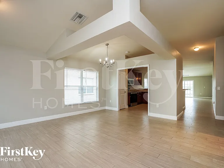 14435 Barley Field Dr — Photo 4