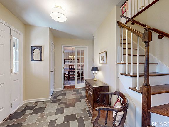 5th image of 170 Boggs Hill Road