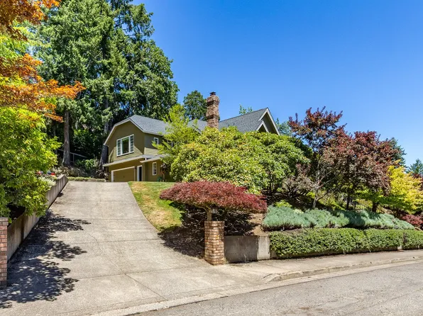 59 Constantine Pl, Eugene, OR 97405