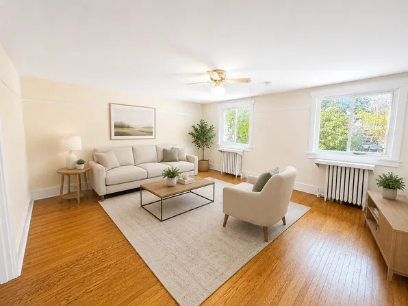45 Fairleigh Cres, Hamilton, ON L8M 2L1