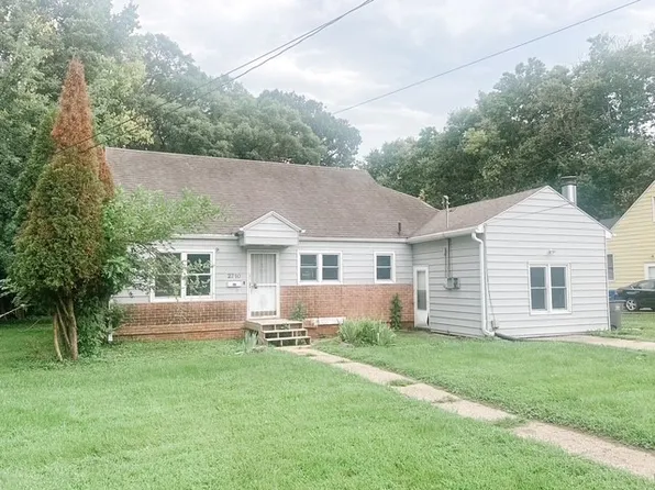 2710 Adams Ave, Des Moines, IA 50310