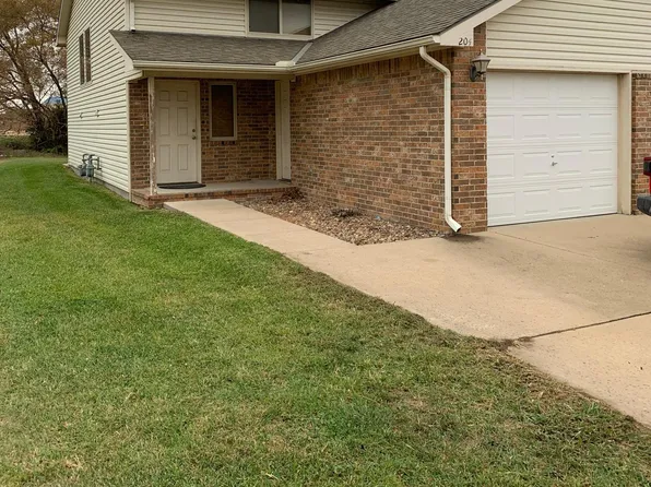 208 E Lafayette St, Andover, KS 67002