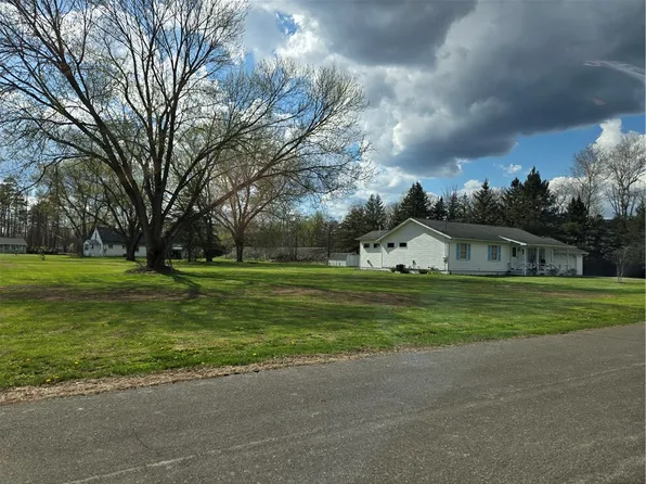 25 Kelley Dr, Big Flats, NY 14814