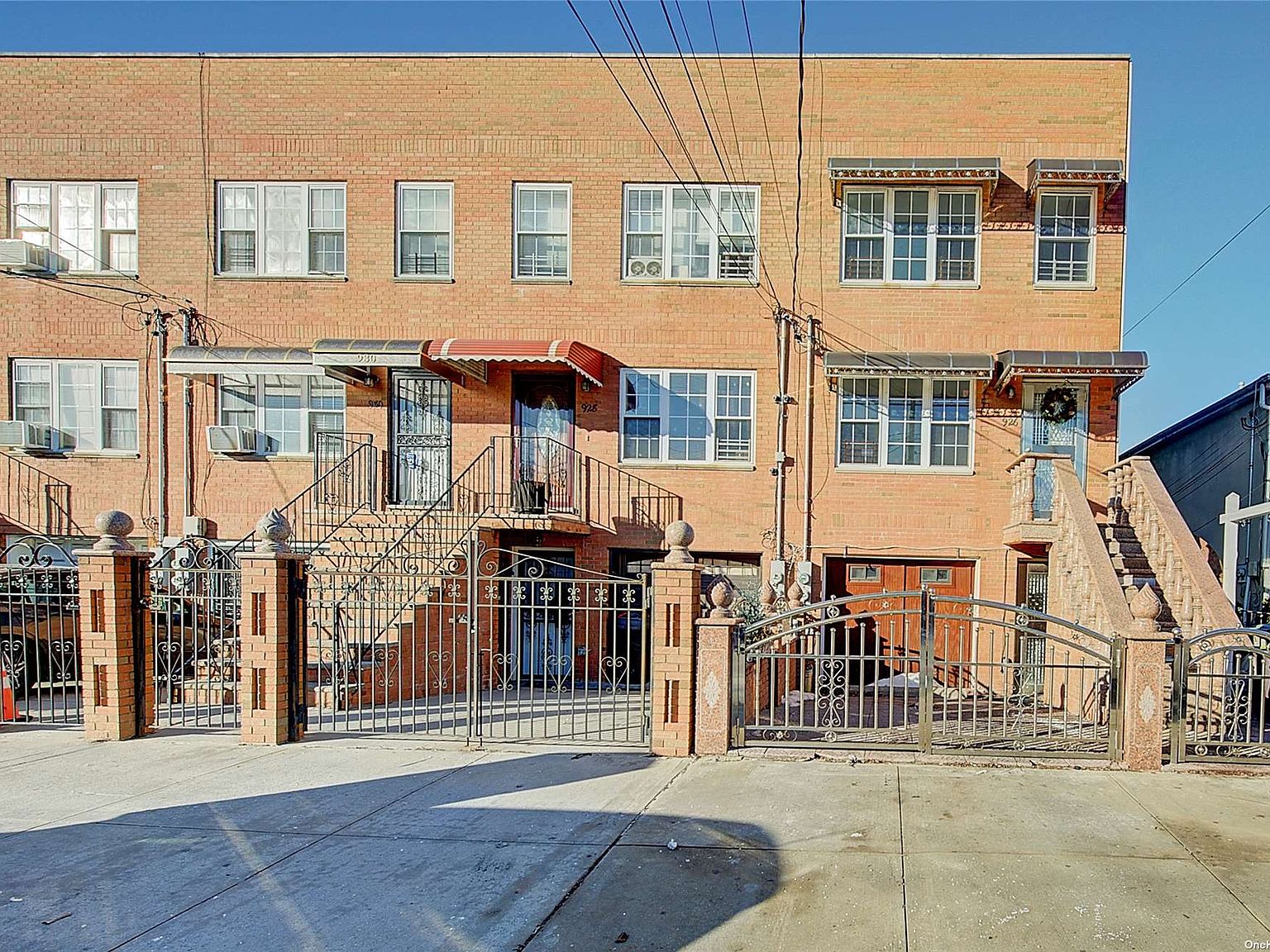 926 Crescent Street Brooklyn Ny 11208 Zillow