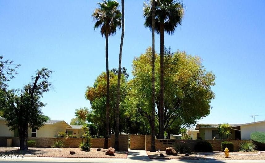 1st image of 10527 W Palmeras Dr