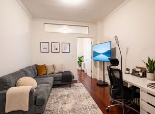 118 E 4th St APT 7, New York, NY 10003