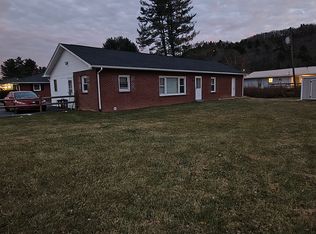 136 Ivy Dr, Boone, NC 28607