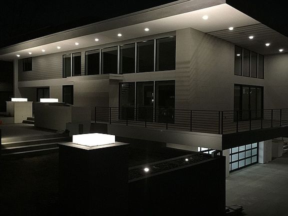 4th image of 1842 Glen Oaks Dr
