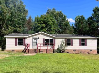 6712 E Peach Rd, Ridgeway, SC 29130