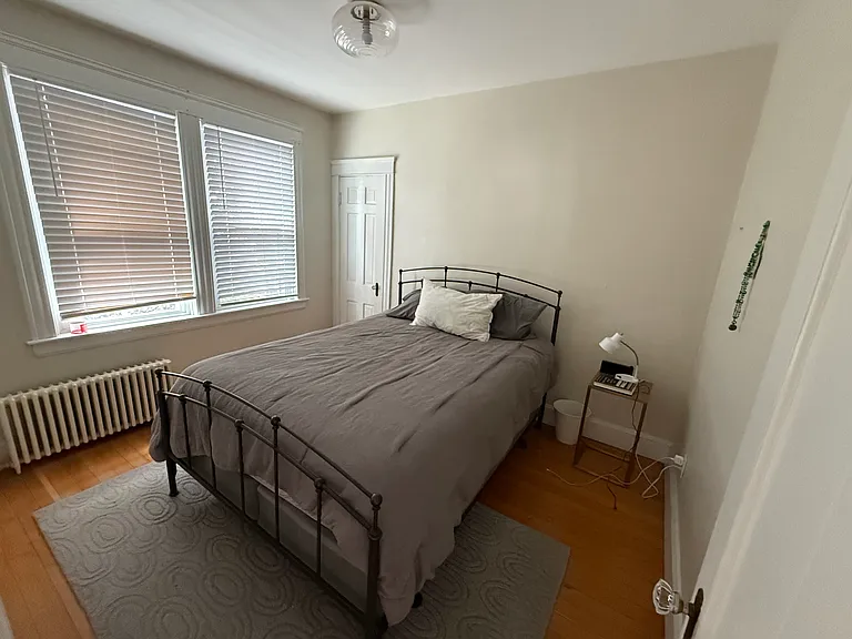 492 Pleasant Valley Pkwy — Photo 9