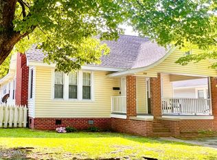 113 N Elm St, Williamston, NC 27892