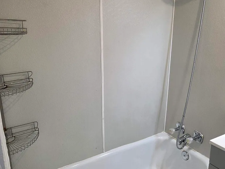 404 Walnut St #A — Photo 10
