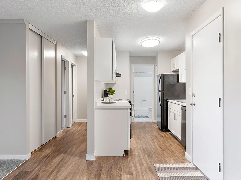 Hillcrest Place — Photo 10