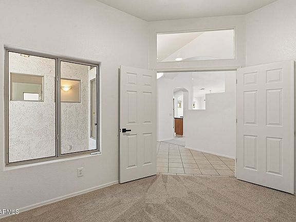 5th image of 202 W RAVEN Drive
