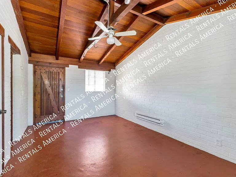 947 N Alvernon Way #7 — Photo 9