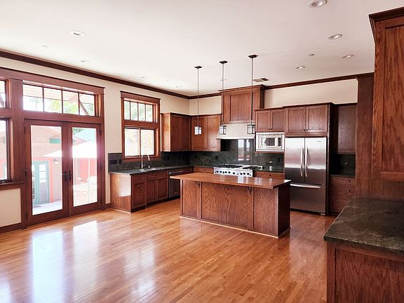 2nd image of 268 E Sierra Madre Blvd