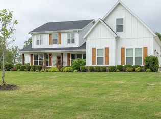 1423 River Point Rd, Fayetteville, AR 72703
