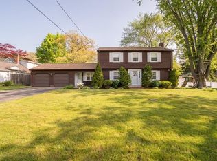 57 Sutherland Rd, North Attleboro, MA 02760