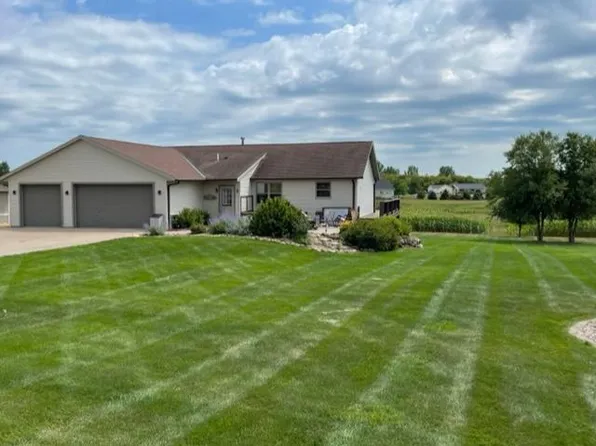 983 166th St, Hammond, WI 54015