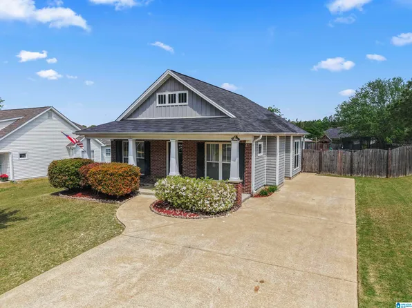 270 Rossburg Dr, Calera, AL 35040