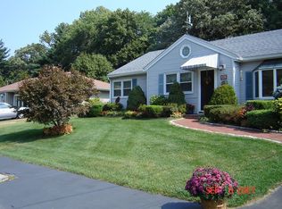 39 Charles St, Natick, MA 01760