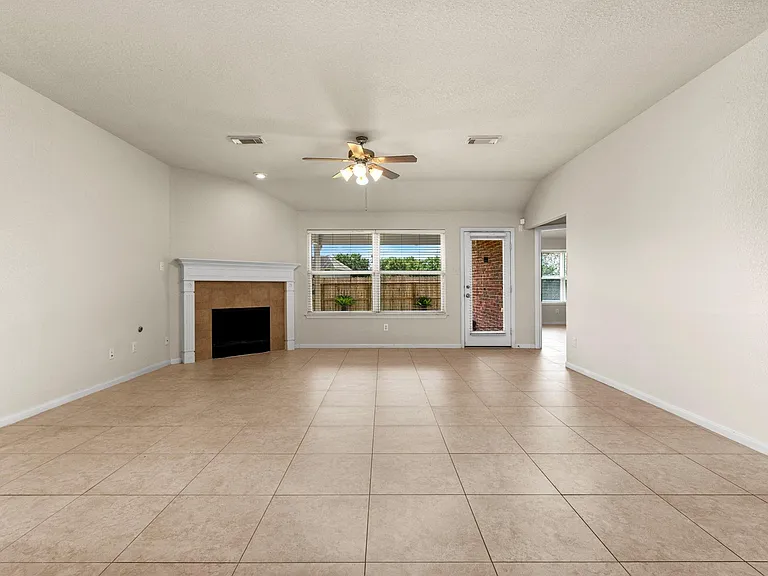 7710 Trail Holw — Photo 12
