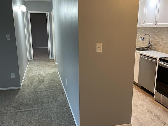 4th image of 27507 Valley Run Dr #507